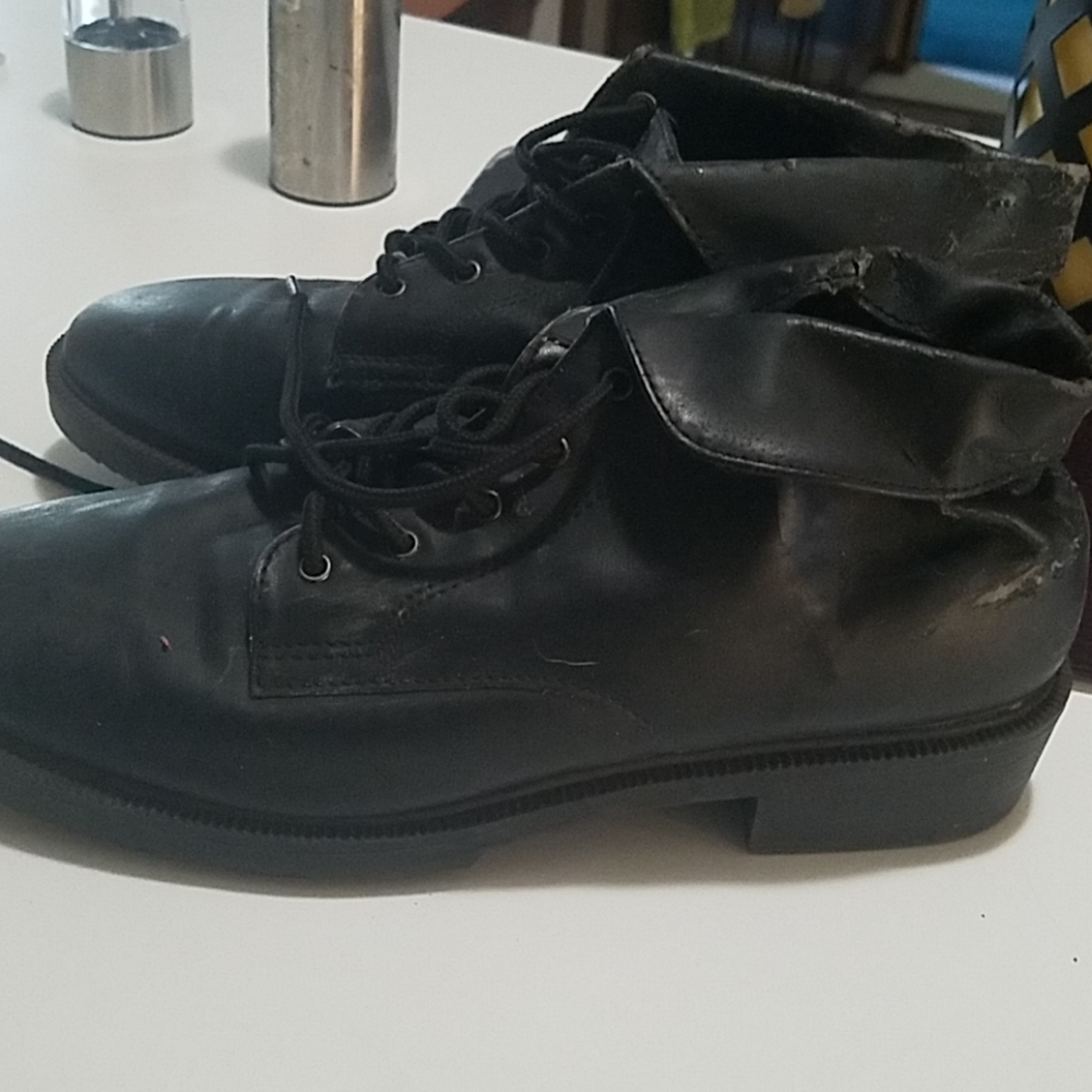 Womans boots